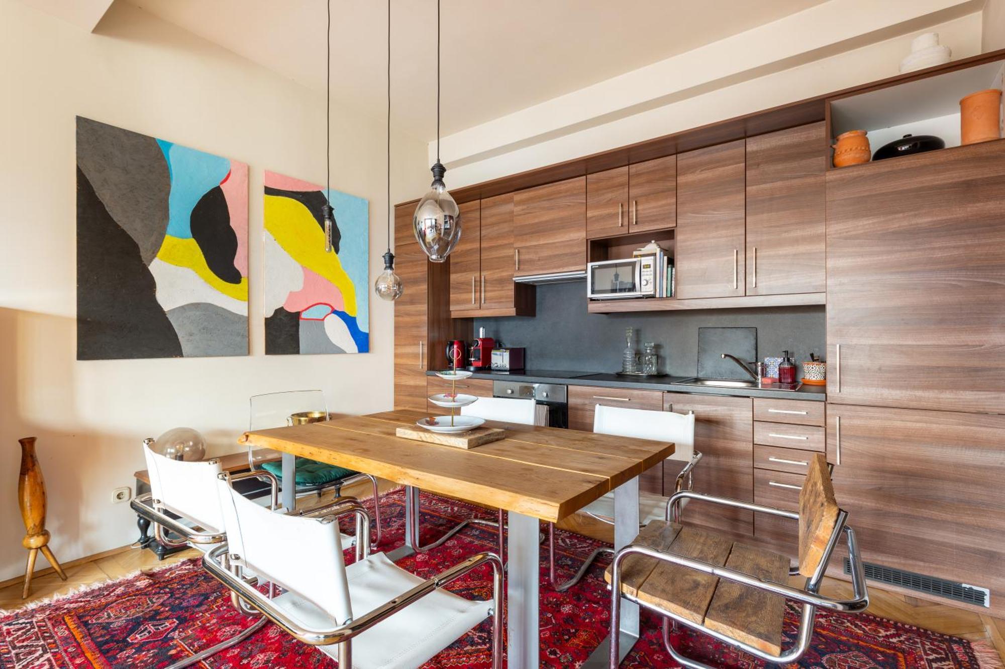 Apartment Artist By Stn